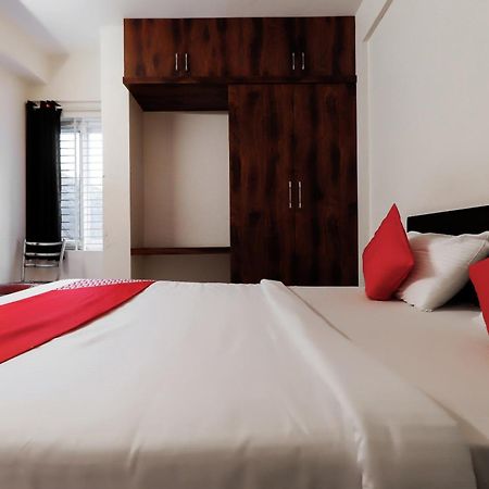 Super Gn Collection O Near Rajajinagar Industrial Estate Otel Bangalore Dış mekan fotoğraf