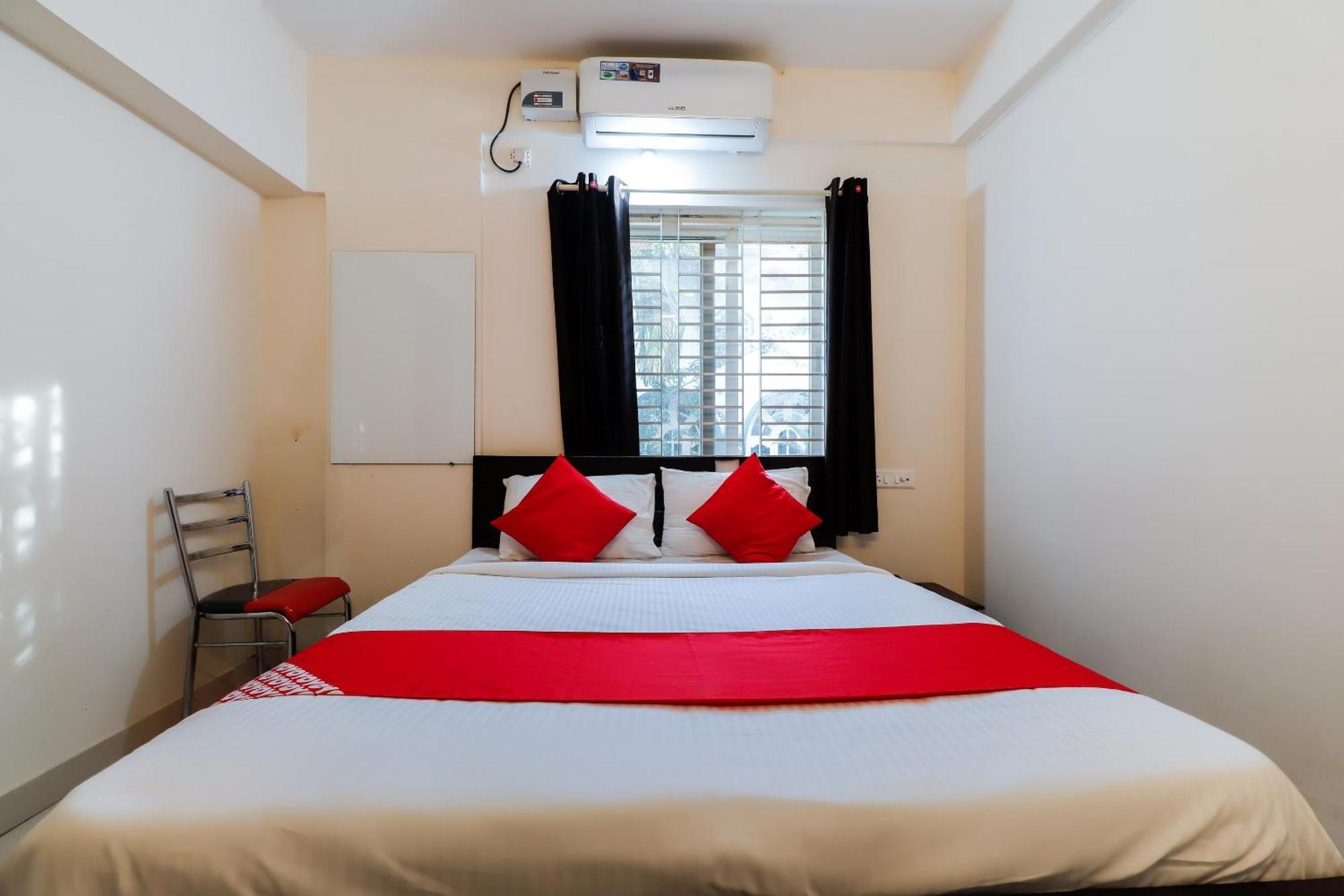 Super Gn Collection O Near Rajajinagar Industrial Estate Otel Bangalore Dış mekan fotoğraf